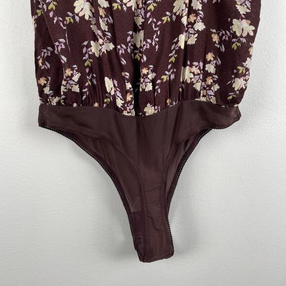 FREE PEOPLE Tops XS Lot of 2 Hilary Floral Open Back, Take It Away Lace Bodysuit - Picture 15 of 16